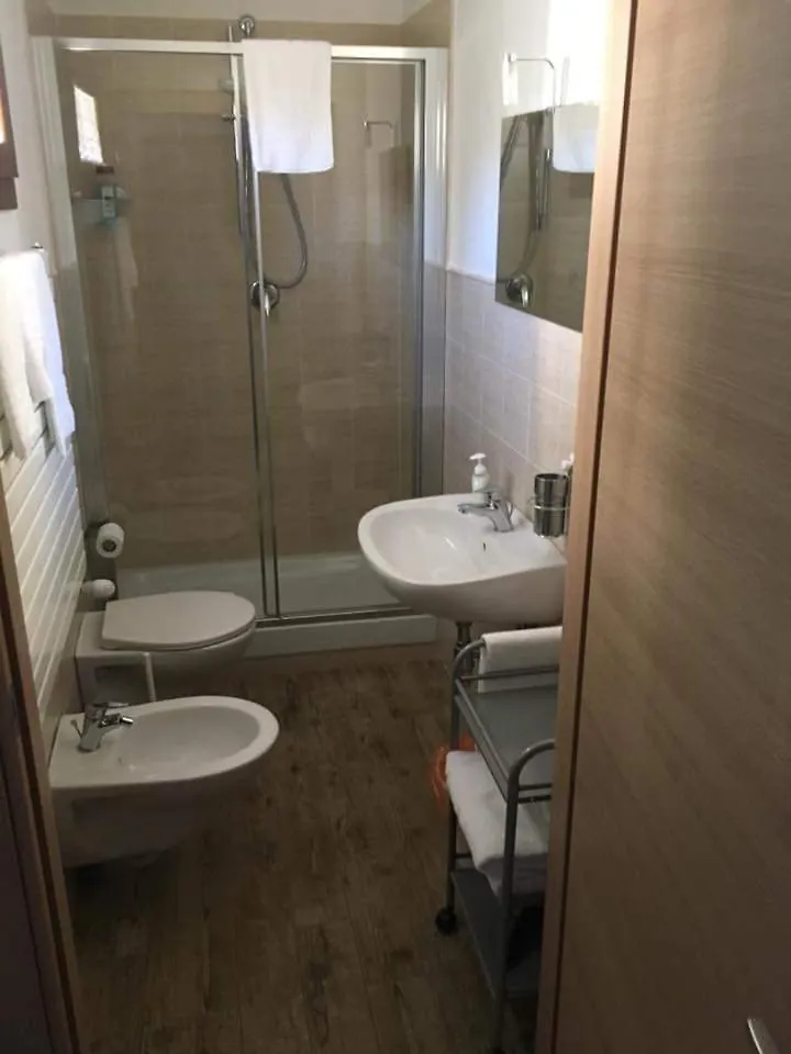 Guest House Il Naif Florenz 0*,