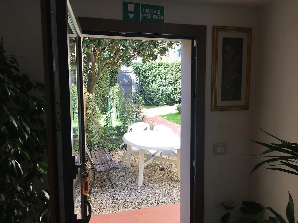 Guest House Il Naif Florenz Italien